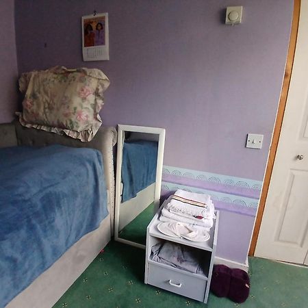 Cosy Single Room Only For Ladies In Tower Bridge Londýn Exteriér fotografie
